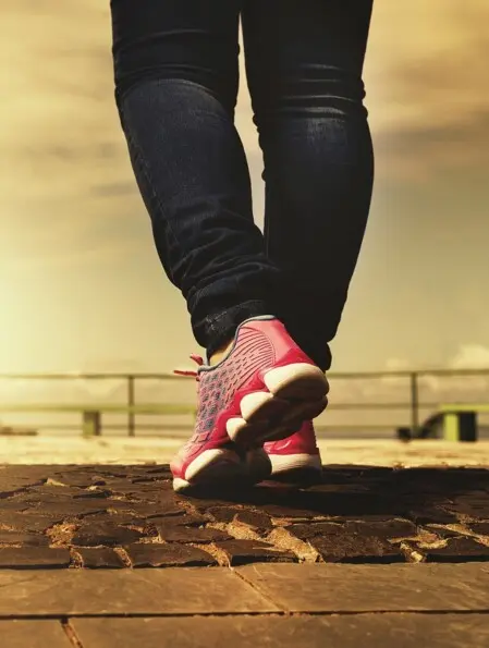 Caminar y hacer ejercicio